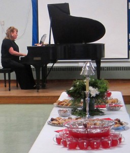 Vanessa Schukis entertained with holiday songs
